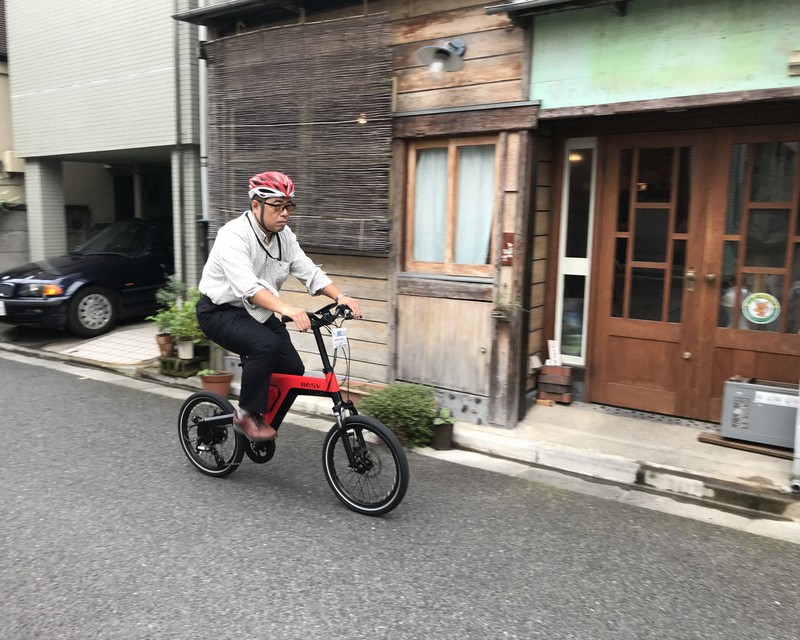 コロナ禍「3密」避ける自転車通勤事情 それでもマスクは必要 | 毎日新聞