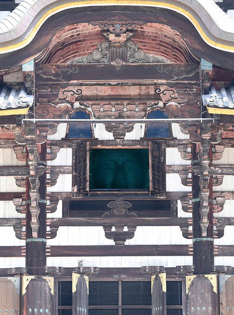 In Photos: Great Buddha of Nara stays open for pandemic prayers amid temple closure