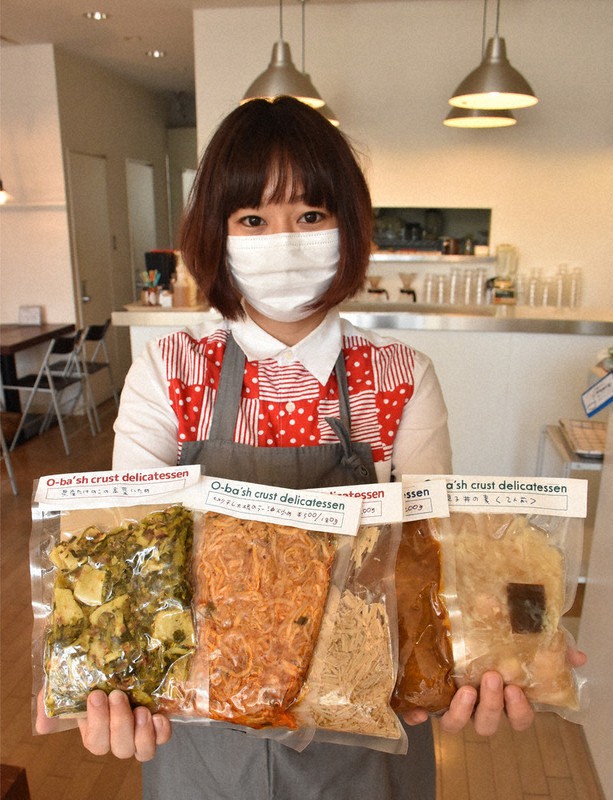新型コロナ ステイホームに彩りを 飲食店 アイデア続々 自慢の味 持ち帰りや宅配に 徳島 毎日新聞