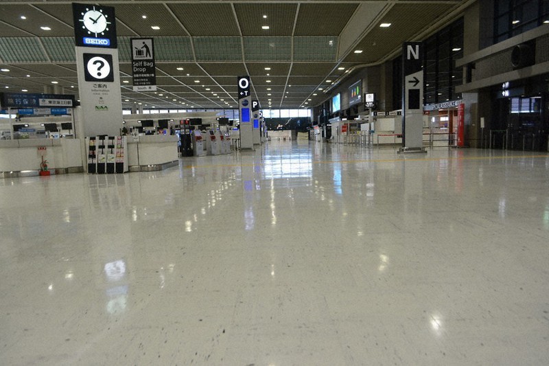 新型コロナ 成田空港ガラガラ １年前の混雑から一変 千葉 毎日新聞
