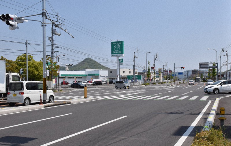 香川県内で整備が進んでいる大規模交差点=高松市国分寺町で、喜田奈那撮影