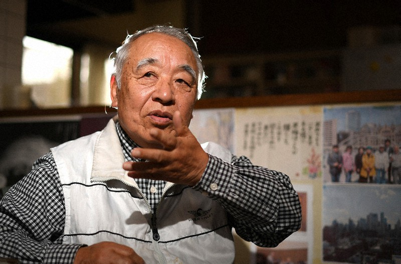 黒い雨の援護拡大を求める運動について振り返る高東征二さん=広島市佐伯区で3月