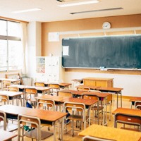 学校の教室（イメージ）＝ゲッティ