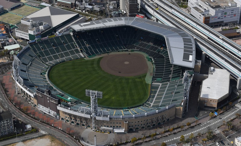 阪神甲子園球場=兵庫県西宮市で、本社ヘリから木葉健二撮影