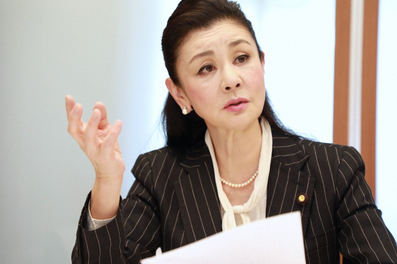 石井苗子氏=岡本同世撮影