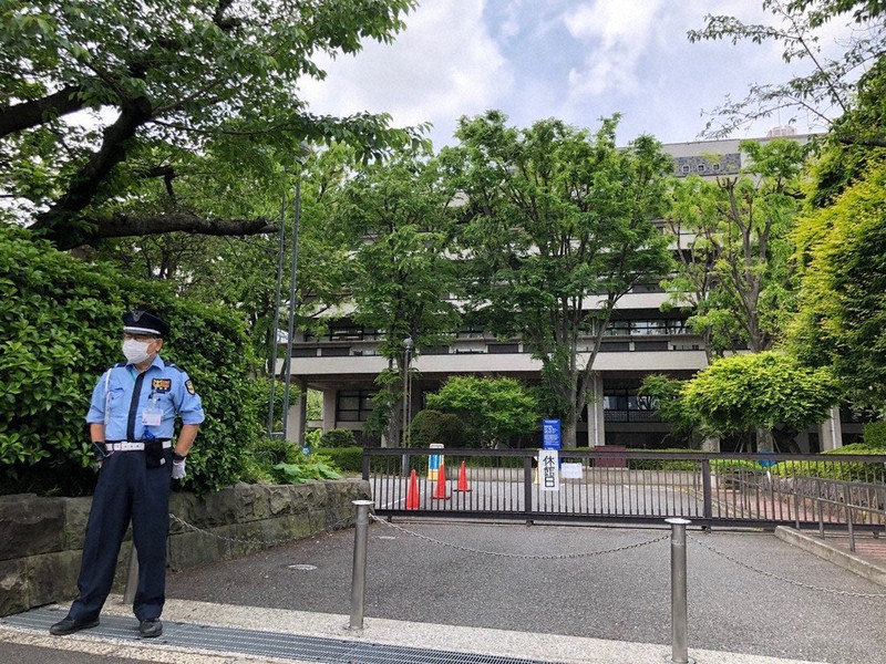 休館が続く国立国会図書館の東京本館=東京都千代田区で5月12日