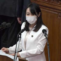 衆院本会議で金子恵美氏の質問に答える森雅子法相＝国会内で2020年5月14日午後1時51分、竹内幹撮影