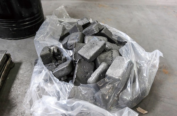 鎌田浩毅の役に立つ地学：産業の「ビタミン」 レアメタルが偏在する