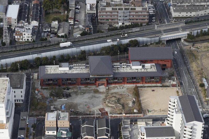 学校法人「森友学園」が小学校の建設を計画していた国有地=大阪府豊中市で2020年2月18日、本社ヘリから