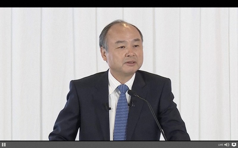 新型コロナウイルスの投資戦略への影響などを語るソフトバンクグループの孫正義会長兼社長=2020年5月18日(同社提供)
