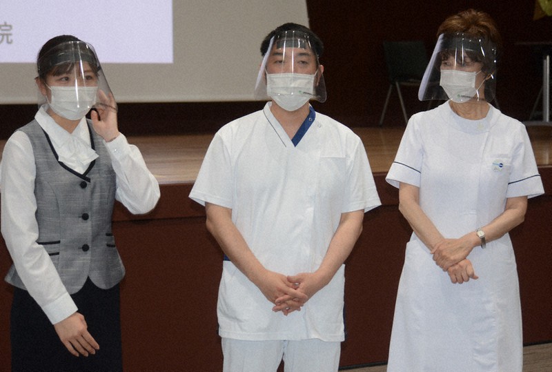 フェースシールド手作り 成田 日航職員 下敷き再利用 県と病院に寄付し好評 千葉 毎日新聞