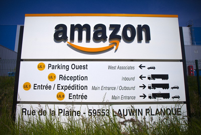 France Amazon back in business after virus deal with unions The Mainichi