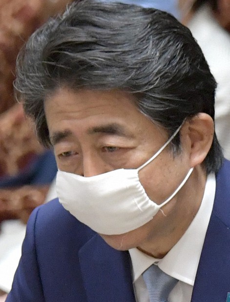 妊婦・施設向け1.5億枚 配布完了は秋？ 巨額「国策マスク」は本当に