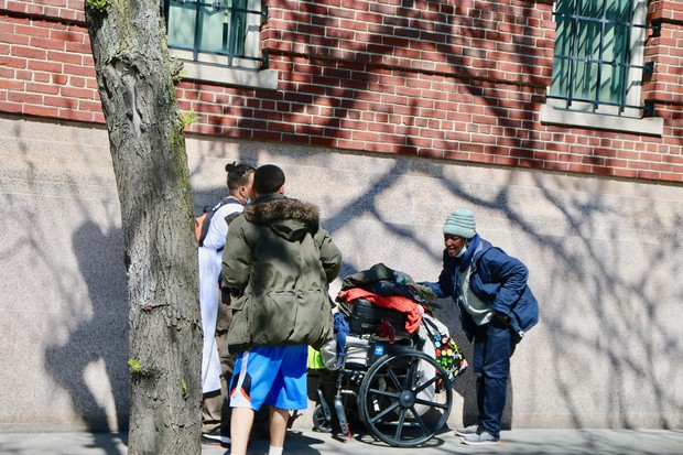 新型コロナ 「絶望による死」7万5000人増の予測 | ボストン発 ウェル