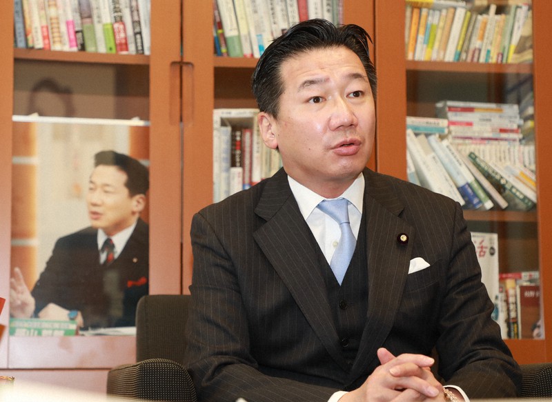 福山哲郎氏=岡本同世撮影
