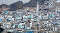 日本原燃の使用済み核燃料再処理工場＝青森県六ケ所村で2020年4月24日、本社機「希望」から北山夏帆撮影
