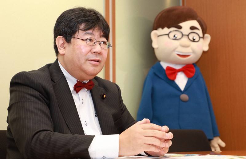 山田太郎氏=岡本同世撮影