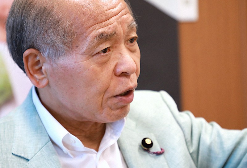 鈴木宗男氏=岡本同世撮影
