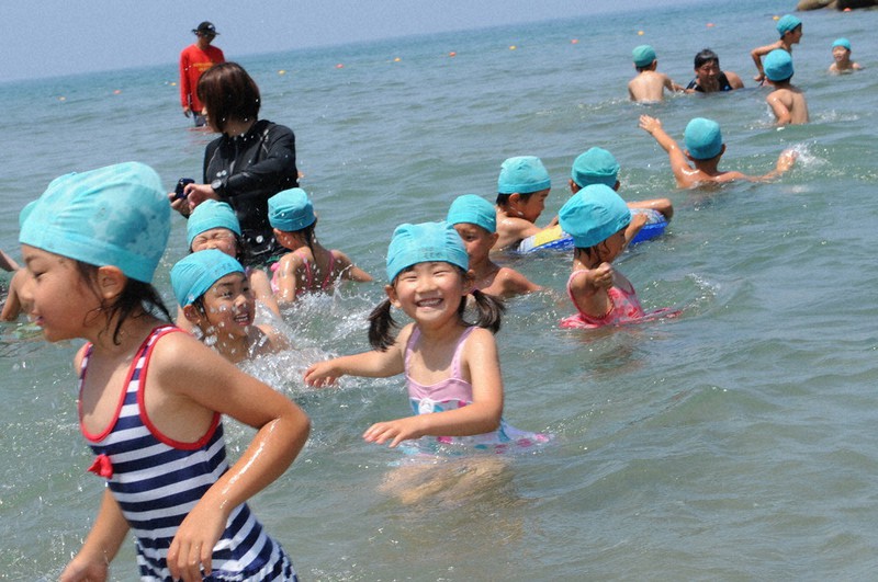 新型コロナ 観光 予防 揺れる海水浴場 第２波懸念消えず 一部開設断念へ 鶴岡 山形 毎日新聞