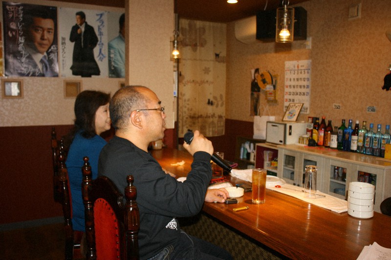 常連客が戻り始めたカラオケ喫茶店=北海道旭川市で、渡部宏人撮影