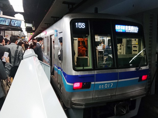 ウィズコロナ時代におさえておくべき 電車の混雑率 身近なデータの読み方 篠原拓也 毎日新聞 経済プレミア