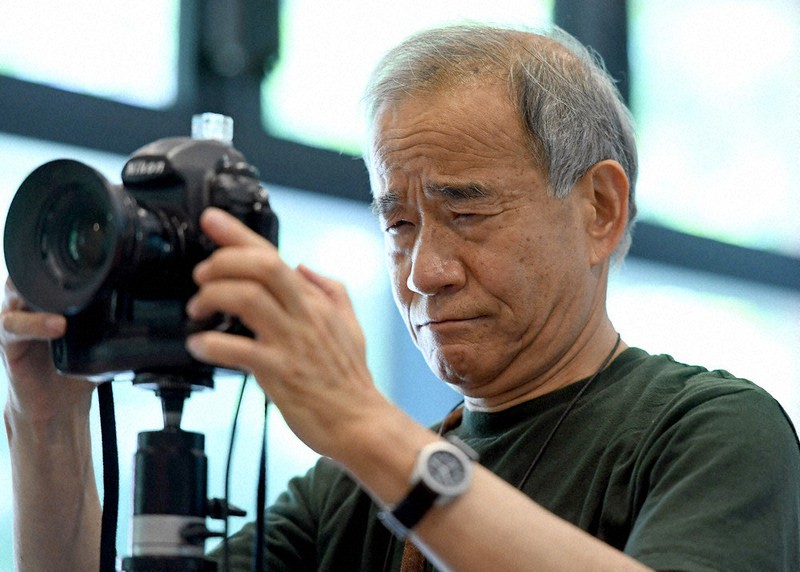 切れぬ きずな 写真に永遠 大阪人権博物館 休館 黒田征太郎さん作 壁画 取り壊し前に撮影 毎日新聞 切れぬ きずな 写真に永遠 大阪人権博物館 休館 黒田征太郎さん作 壁画 取り壊し前に撮影 毎日新聞