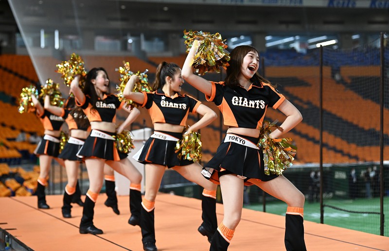 プロ野球開幕戦 巨人－阪神 東京ドーム [写真特集10/18] 毎日新聞