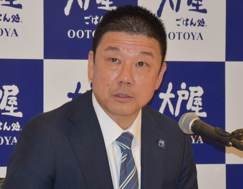 筆頭株主の取締役刷新案否決 大戸屋株主総会 業績立て直し急務  毎日新聞