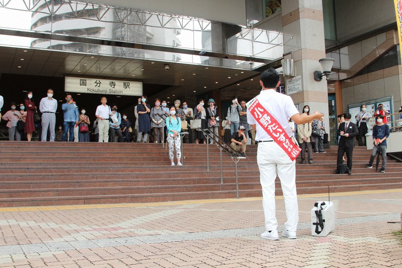 都知事選を見に行く キャッチフレーズだけの政治は終わり 浸透するか 小野泰輔氏 毎日新聞