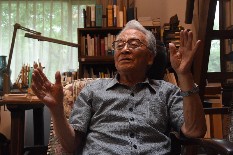 宗教人類学者の山形孝夫さん=仙台市内で2020年6月24日午後3時12分、小鍜冶孝志撮影