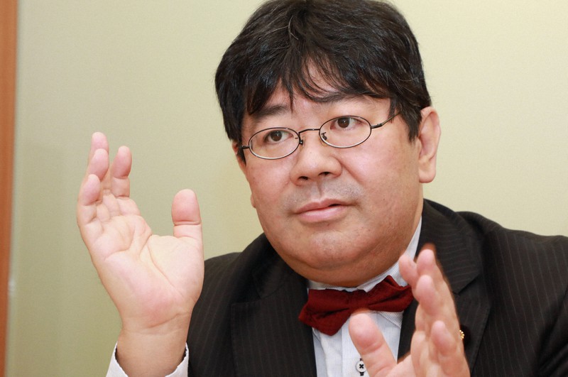 山田太郎氏=岡本同世撮影