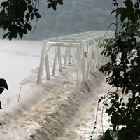 氾濫 この怖さを 壊滅的被害の直後を撮影 熊本 球磨川 写真特集2 14 毎日新聞