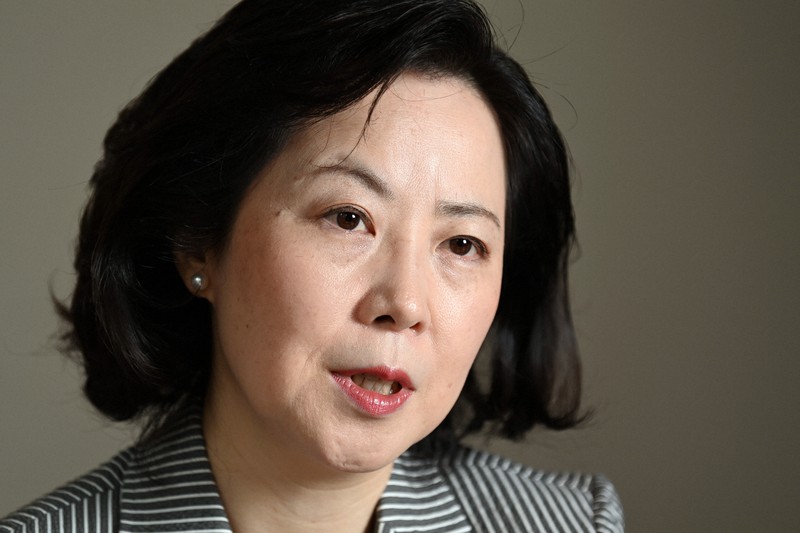 インタビューに答えるノンフィクション作家の石井妙子さん=東京都千代田区で2020年7月6日、大西岳彦撮影