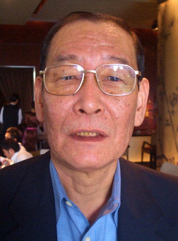 1964東京五輪 聖火最終ランナーの 伝言 中東 砂の迷宮から 真野森作 毎日新聞 政治プレミア