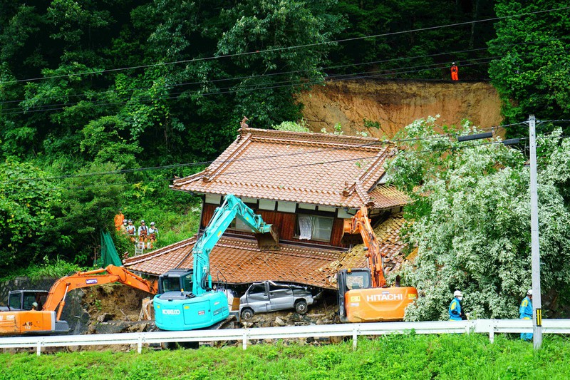 中国地方で大雨被害 島根 江の川が氾濫 広島では土砂崩れ 親子2人不明 毎日新聞