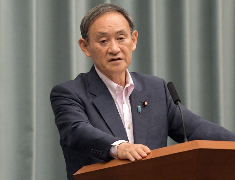 記者会見する菅義偉官房長官=首相官邸で2020年7月17日午前11時10分、竹内幹撮影
