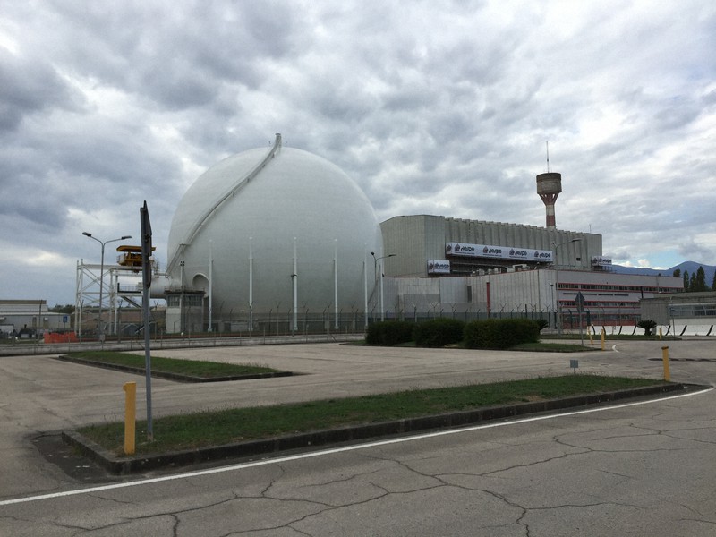 廃炉が決まったイタリアのガリリアーノ原発。建屋は文化遺産として残される予定だ=イタリア・SOGIN社提供