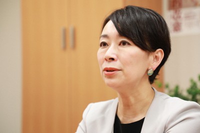 山尾志桜里氏＝岡本同世撮影