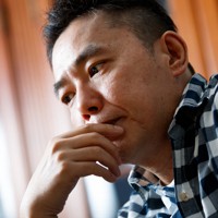 インタビューに答える爆笑問題の太田光さん＝東京都杉並区で2020年6月27日、吉田航太撮影