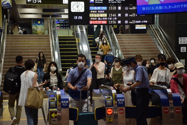 新型コロナ ｇｏｔｏ 期待と不安 連休初日 観光地に県内外から客 石川 毎日新聞