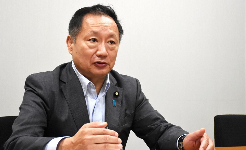 山田宏氏=須藤孝撮影