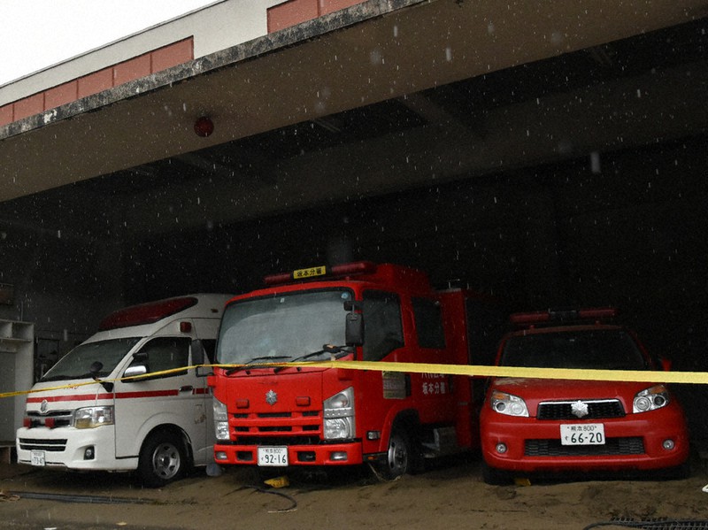 九州豪雨 緊急車両被災 救急車を無償貸与 福岡市消防局 八代と人吉に 熊本 毎日新聞