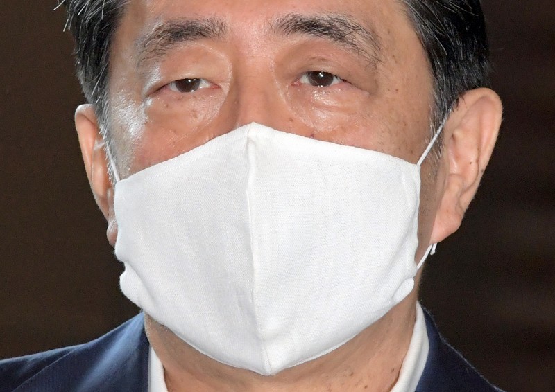 アベノマスク”大きくなった？ 記者の質問に首相は… [写真特集3/4