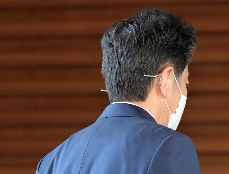 アベノマスク”大きくなった？ 記者の質問に首相は… [写真特集3/4