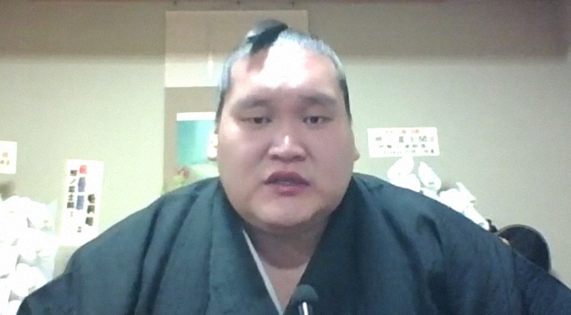 オンライン会見で優勝の喜びを語る照ノ富士=2020年8月3日