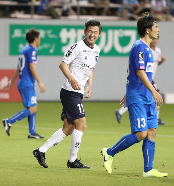 キングカズ闘志前面 スタジアム沸かせた63分間 ゴールへの嗅覚まだまだ