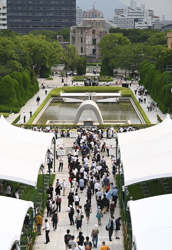 兄の被爆死 祖父から孫へ語り継ぐ ヒロシマ 学ぶ外国人も祈りささげ 毎日新聞