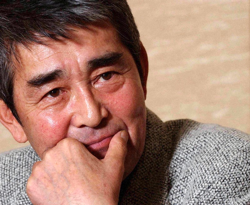 渡哲也さん写真集 記者会見する渡哲也さん：渡哲也さん 写真特集：時事ドットコム