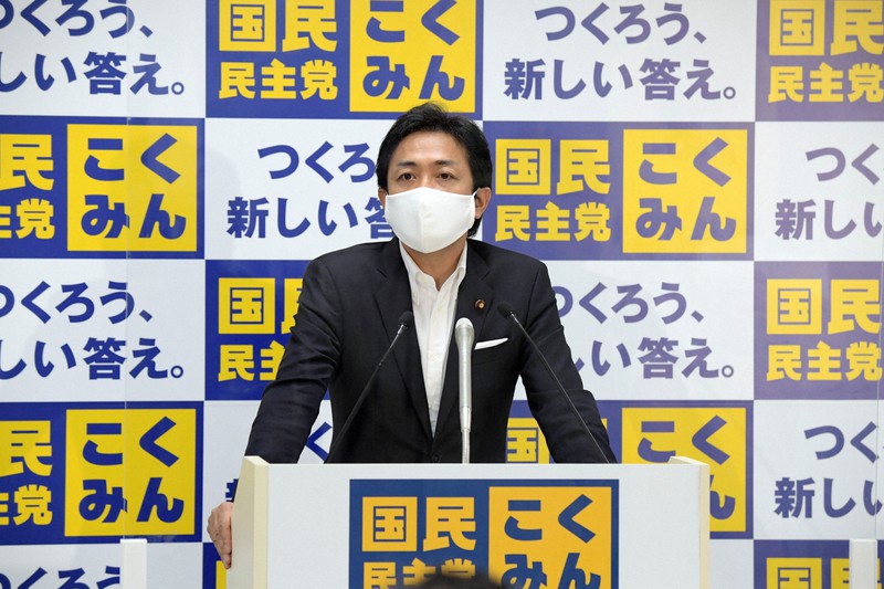 記者会見で立憲民主党との合流について記者会見する国民民主党の玉木雄一郎代表=東京都千代田区の同党本部で2020年7月16日、竹内幹撮影