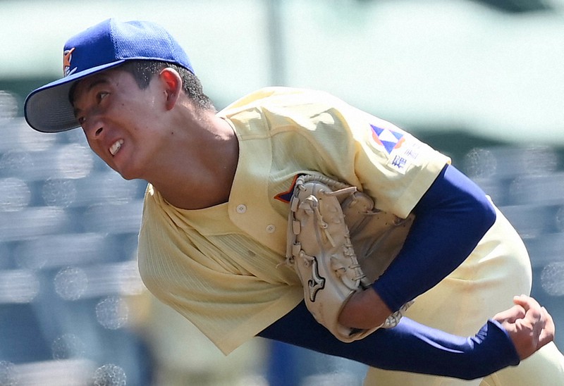 履正社は先手必勝、食らいつく星稜 昨夏決勝の再戦は10時プレーボール